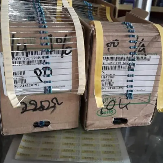 RESISTOR 1/4 WATT 1 % METAL FILM 270 SAMPAI 3K3 OHM