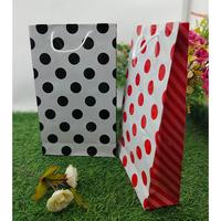 Gambar Tas Kertas Laminasi Polkadot Garis Belanja Kado Souvenir 24 x 9 x 30 dari Rahmah Tas Kertas dan Kemasan Kab. Sleman 2 Tokopedia