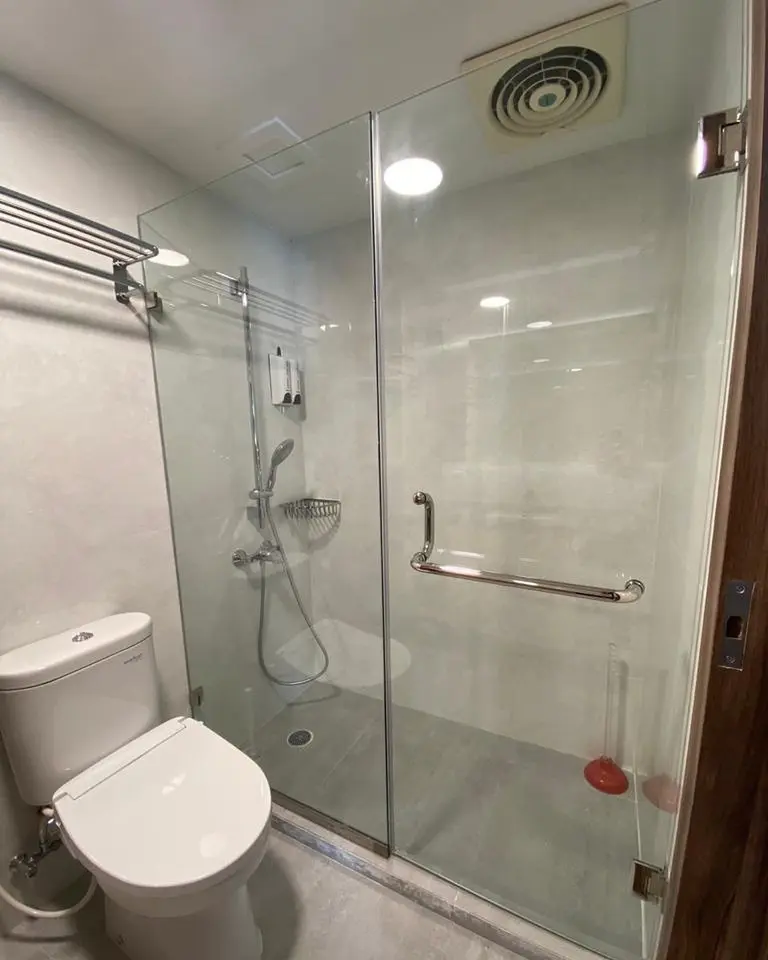 Kaca Mati / Partisi Kaca Shower
