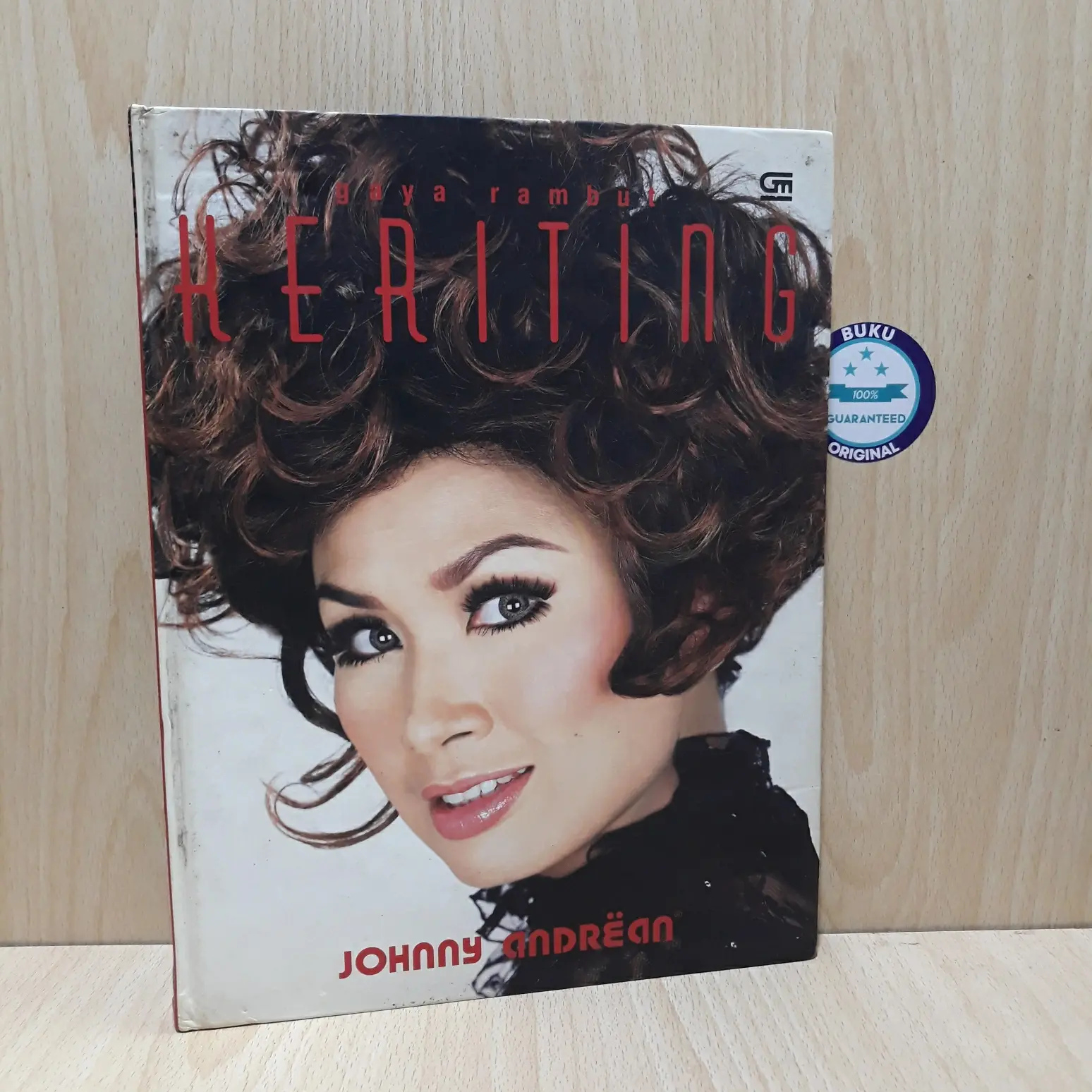 Johnny Andrean Buku Original Gaya Rambut KERITING Baru Mulus Dengan Sampul Keras Cocok Untuk Koleksi Dan Penggunaan Pribadi