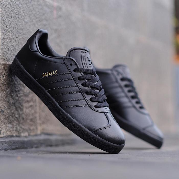 adidas gazelle silver green womens Men's adidas Originals Gazelle Black BB5476