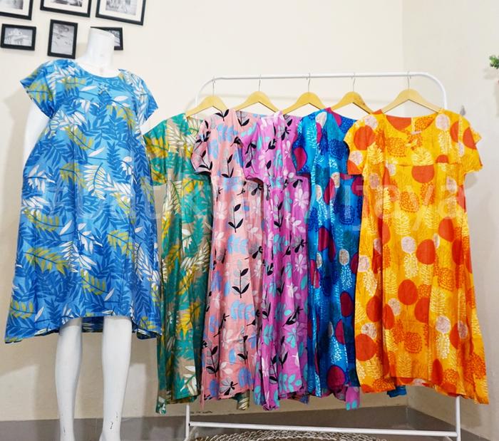 Gambar Daster Payung / Daster Klok Dewasa / Daster Rumahan Motif Warna Random dari Batik Tanwijaya Kab. Bantul Tokopedia