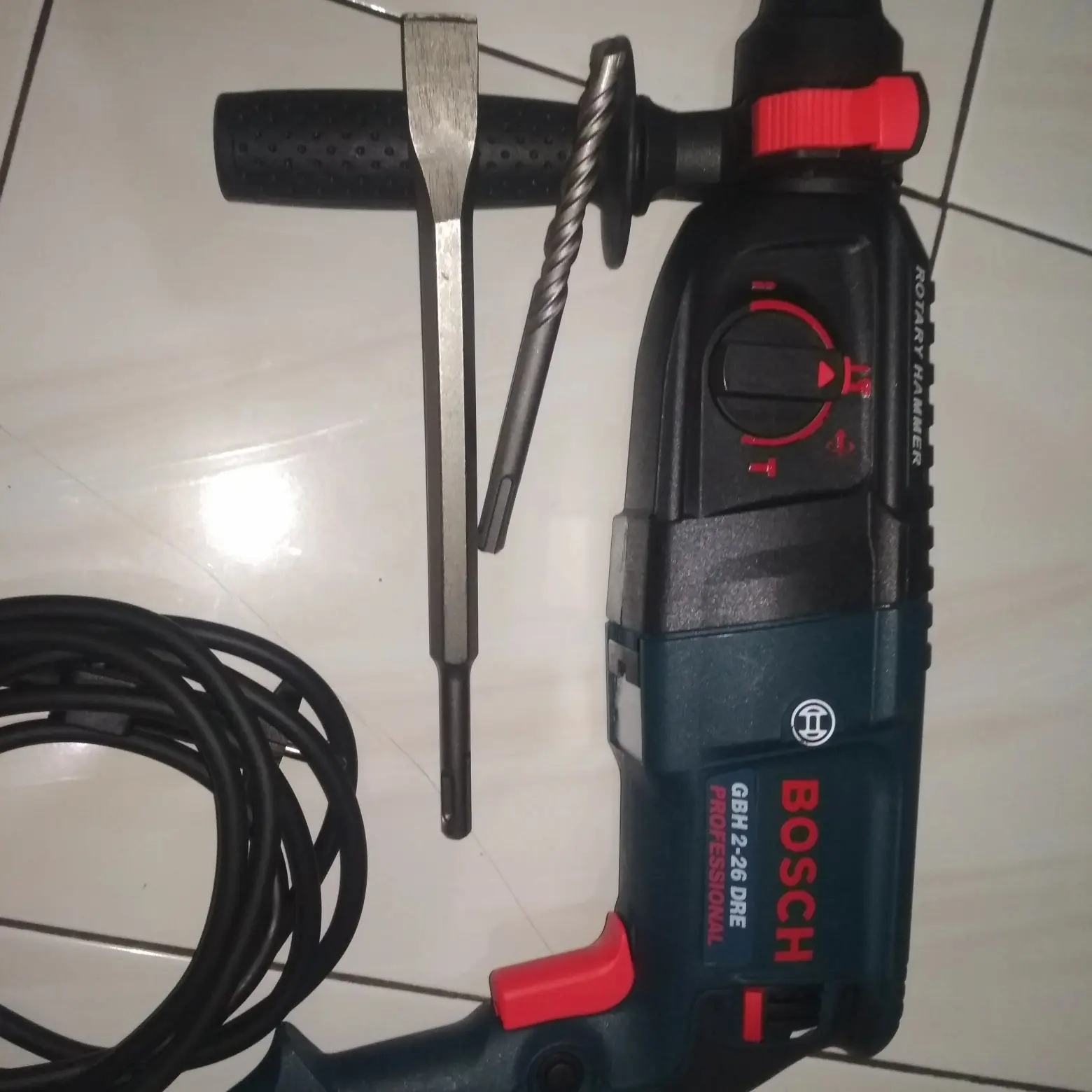 bor bobok beton 3 pungsi + 2mata merek bosch tipe GBh226-dre tanpa box