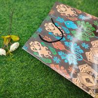 Gambar Tas Kertas Laminasi Licin Belanja Kado Hadiah Besar Motif Tenun Warna dari Rahmah Tas Kertas dan Kemasan Kab. Sleman 4 Tokopedia