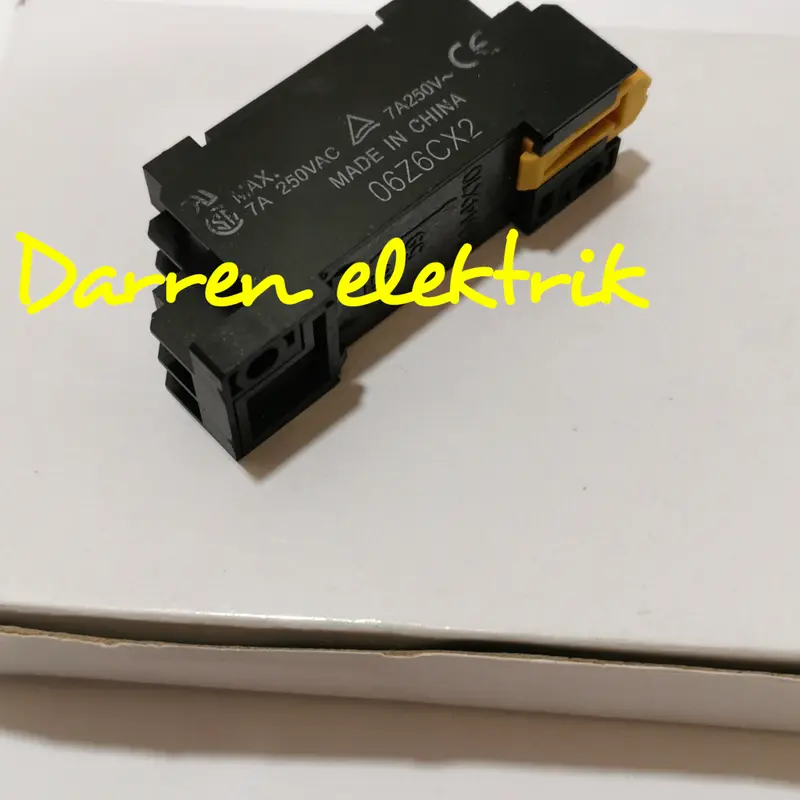 socket relay omron PYF08A-E kaki 8 2