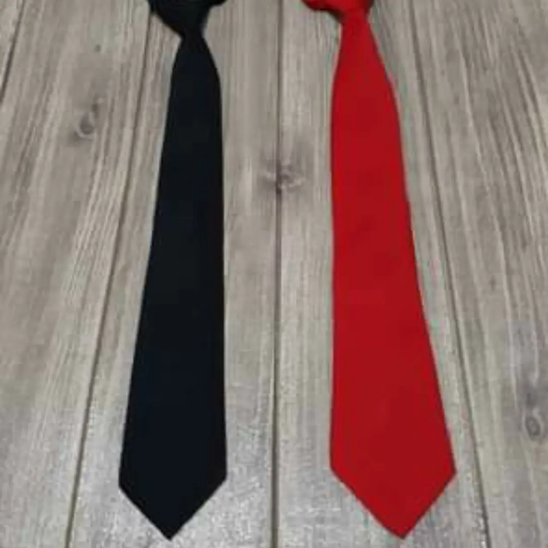 DASI POLOS MERAH DAN HITAM