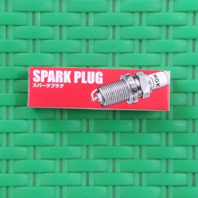 Busi B8HS-10 B8HS NGK YAMAHA JEPANG MESIN TEMPEL 15HP 15PK SPARK PLUG