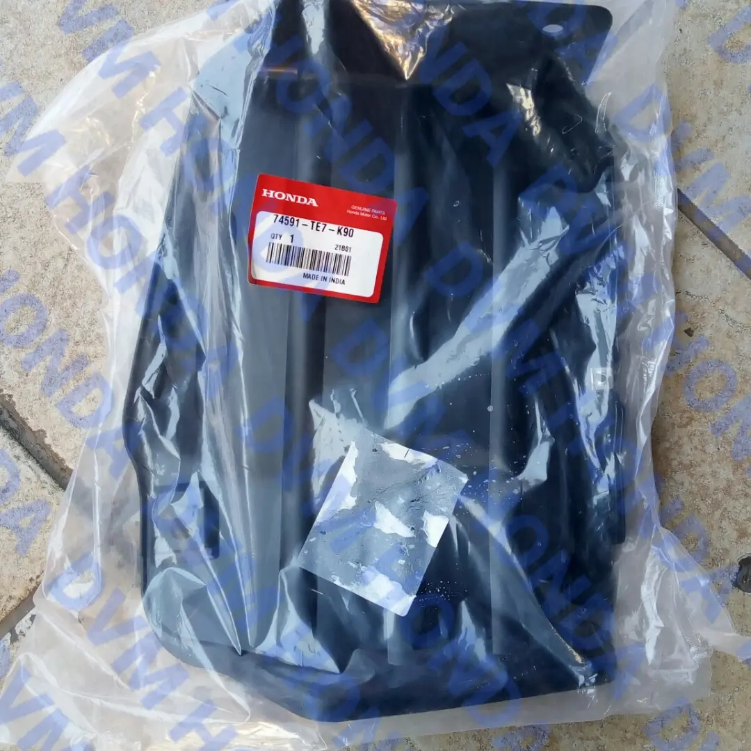 Inner Fender Belakang Kiri Original Mobilio RS