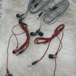HEADSET STEREO KABEL (TANPA MIC)