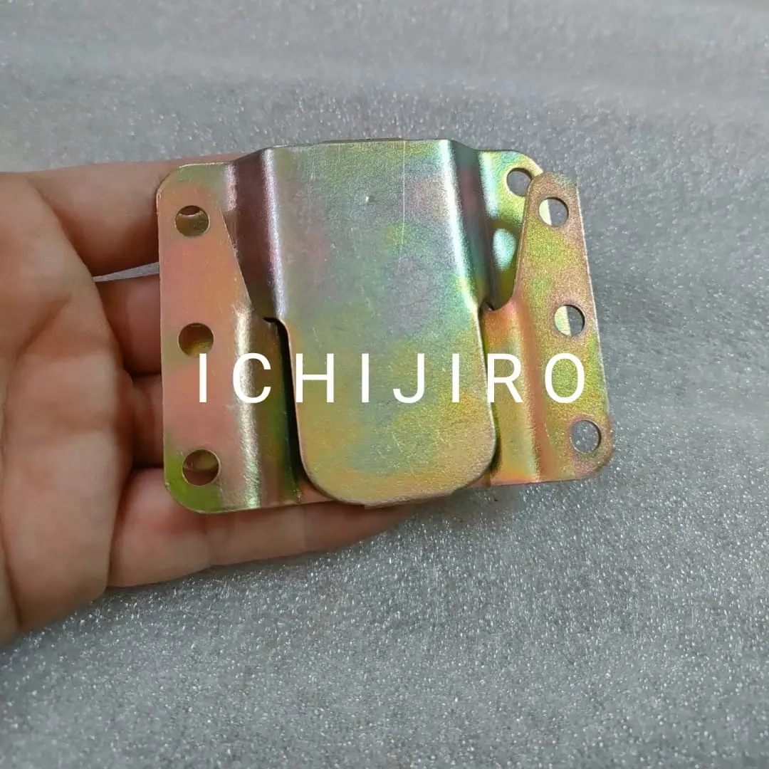 Bracket E plat besi ambalan gantungan pigura frame 7x6cm tebal