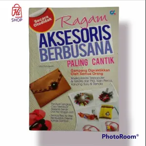 Buku Ragam Aksesoris Berbusana Paling Cantik
