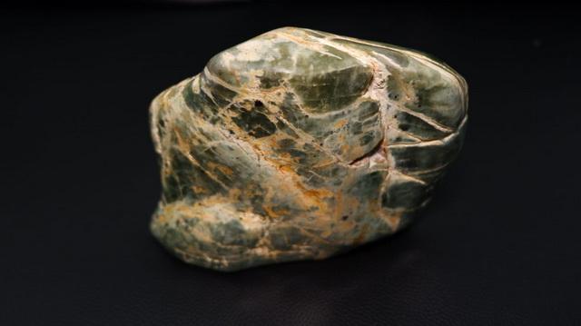 Gambar Bahan Biseki Suiseki Giok Jadeite RJD006 Natural Polish dari CNC phoneshop Kota Administrasi Jakarta Pusat Tokopedia