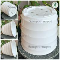 Gambar Pot Bunga Tanaman Plastik Lovenia Mado 32 Putih - LOVENIA PM 8032 dari sampoerna pot Kota Tangerang 5 Tokopedia