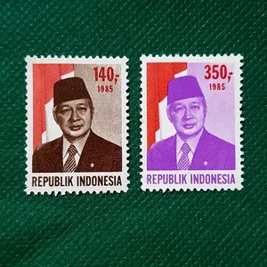Prangko INDONESIA 1985. PRESIDEN SOEHARTO. Set 2v. Kat. Rp 30.000,-