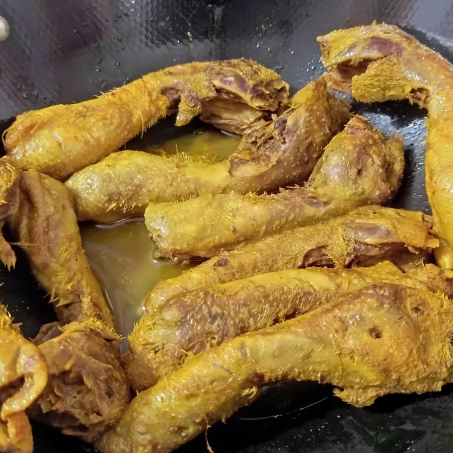 kepala bebek jumbo ungkep bumbu kuning murah banget