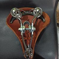 Gambar Saddle sadel sepeda onthel atlantis model kulit dari YATNO'S BIKE Kota Bekasi 3 Tokopedia