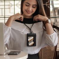 Gambar ID Card Meluwe Name Tag Murah Souvenir Kantor Card Holder 2 Sisi dari LALUCUKU Kota Bandung 4 Tokopedia