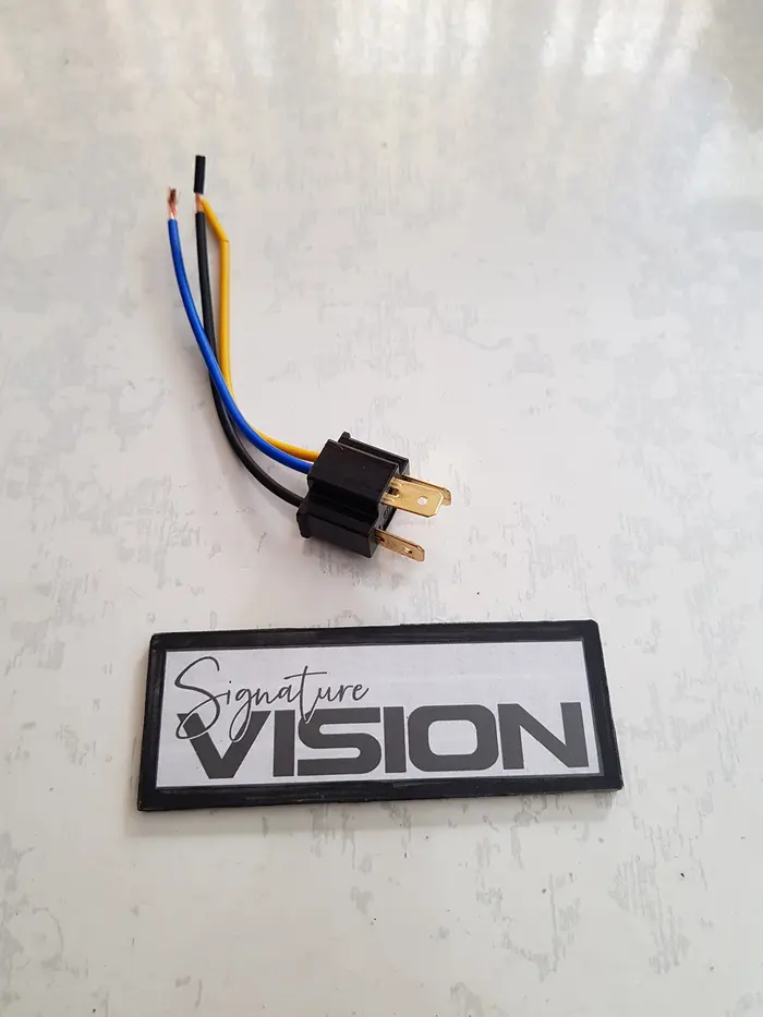 Gambar Socket Soket Lampu Mobil Motor H4 HS1 KAKI 3 Male Female High Quality dari Signature Vision Auto Kota Bandung 4 Tokopedia