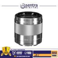 Gambar Lensa Mirrorless Sony - E 50mm F1.8 OSS Silver SEL50F18 Garansi Resmi dari Sentra Digital Kota Surabaya 1 Tokopedia