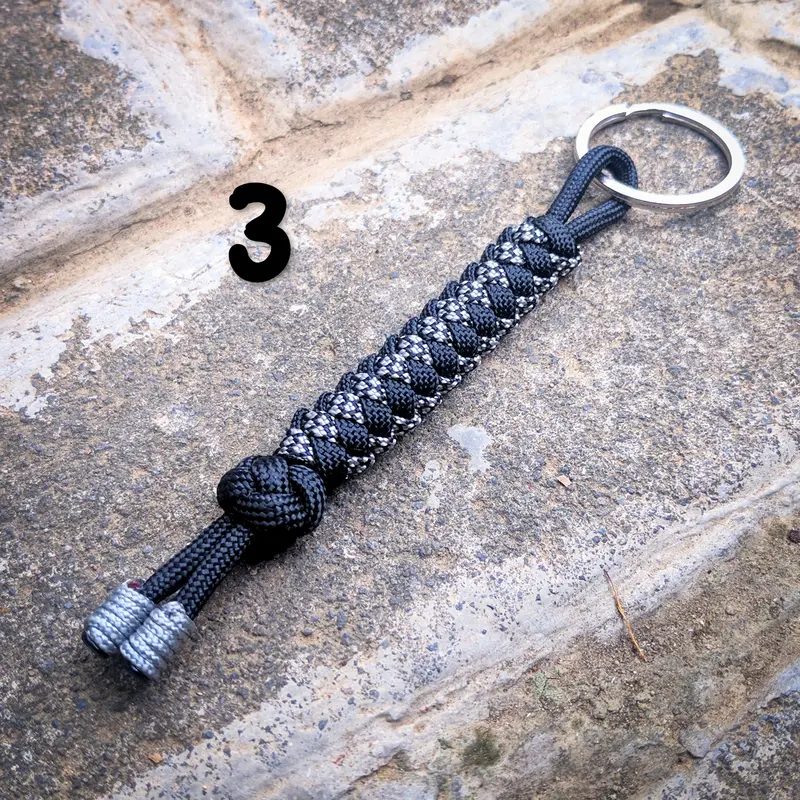 Gantungan kunci paracord zipper sinet knot 01 2