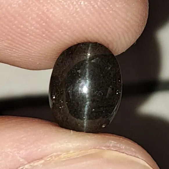 natural cat eye scapolite