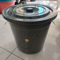 Gambar [Khusus Gojek/Grab] Tong Air Ember Abu 30 L - Dapur Karya Mdn dari Dapur Karya Mdn Kota Medan 1 Tokopedia
