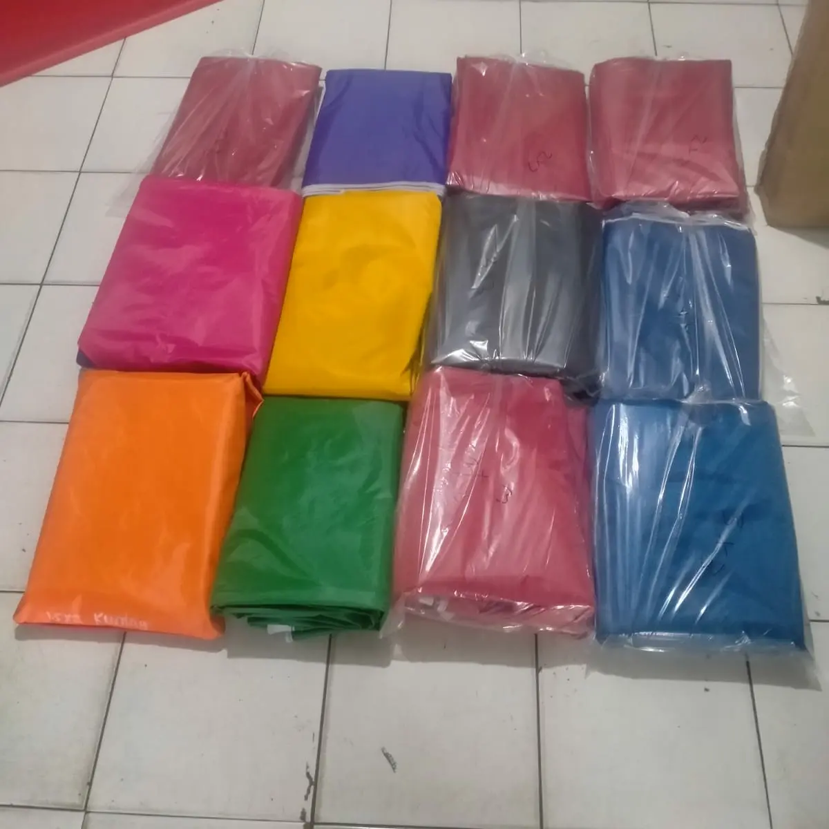 Atap tenda cafe untuk ukuran 2*2 murah (atap saja)