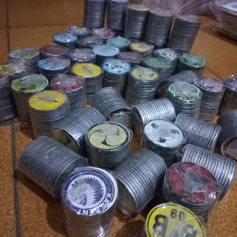 TAZOS GACOAN ISI 18 PCS/Mainan Anak/ Tazos Raja Berkarakter 1