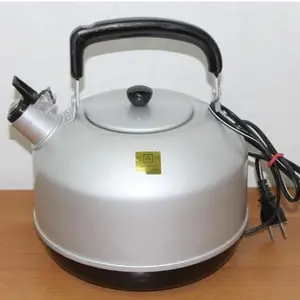 teko listrik maspion 22 cm 3 liter whistling electric kettle air panas