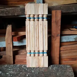 pion pagar tangga kayu 80cm model jg