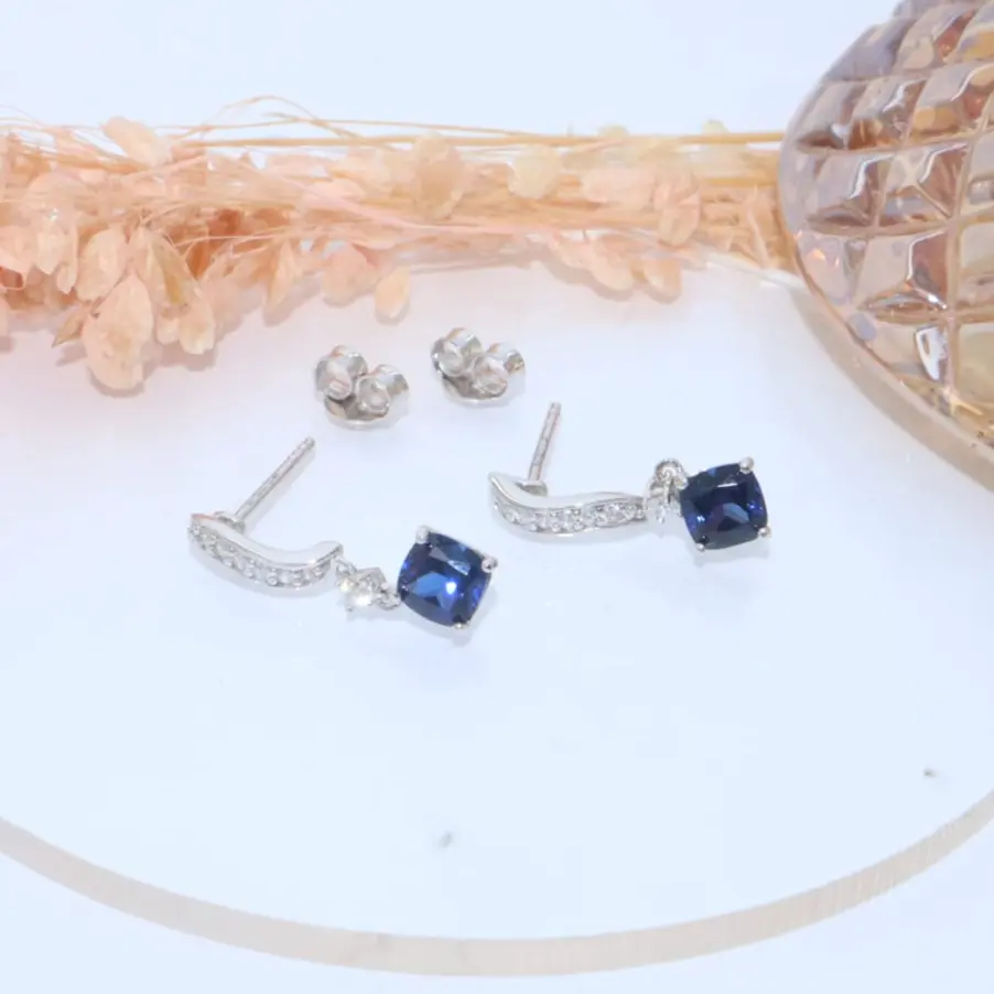 Giwang whitegold Shade of Color - Sapphire Collection EA220677 18K