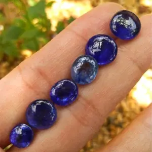 Batu Permata Mulia Sapphire / Safir Bentuk bulat dan oval Kating Bawah