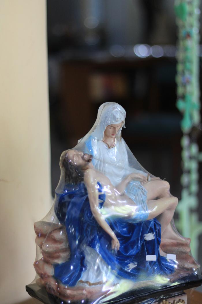 Gambar Hiasan meja Bunda Maria dan Yesus dari PT Bina Media Kota Medan Tokopedia