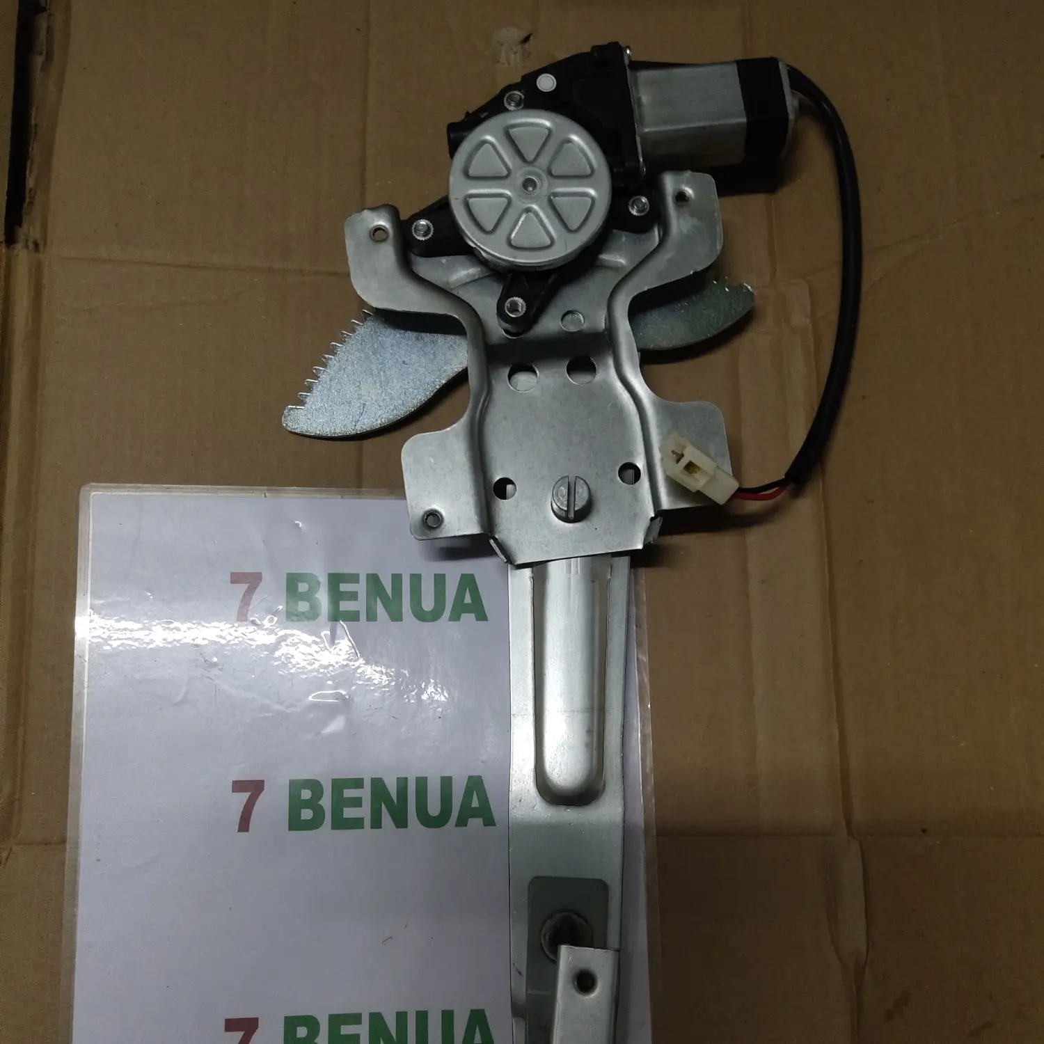 REGULATOR KACA POWER WINDOW DEPAN KANAN KIJANG KAPSUL 1997 KE 2003