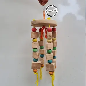 Bird toy mainan gigitan parrot macaw kaka tua AST 029