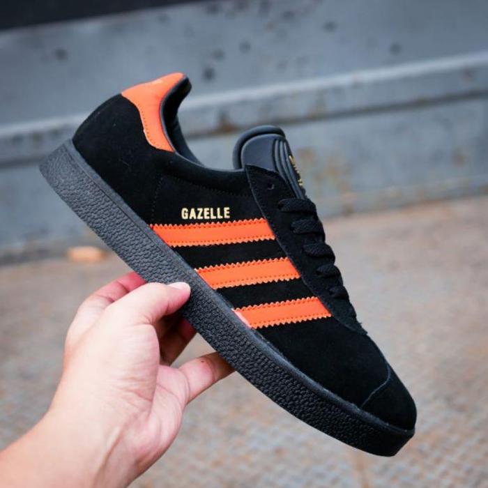 adidas gazelle silver green womens adidas Originals x Wales Bonner Gazelle Snake
