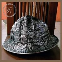 Gambar SOUVENIR HELM UKIR PERTAMBANGAN PERTAMINA PERAK KOTAGEDE JOGJA dari toko perak kotagede silver Kota Yogyakarta 2 Tokopedia