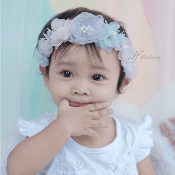 Gambar Flower Crown Anak Bayi Perempuan Nadira dfGallery Bunga Putik Cantik dari dfGallery.id Kota Surabaya Tokopedia
