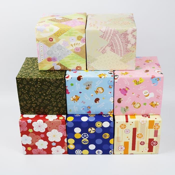 Gambar Extra Packing Kertas Kado Motif Random dari Sylvanian Families Indonesia Kota Tangerang Selatan Tokopedia