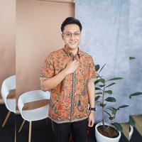 Gambar Nona Rara - PABLO M0130 -  Baju atasan batik kemeja pria modern - S dari Nona Rara Batik Kota Administrasi Jakarta Timur 2 Tokopedia