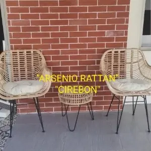 Order Pesanan 6 Pcs Kursi Teras Dan 2 Pcs Meja Bulat