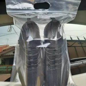 Plastik Sepatu Ziplock 38+1x30cm dan 36+1x28CM