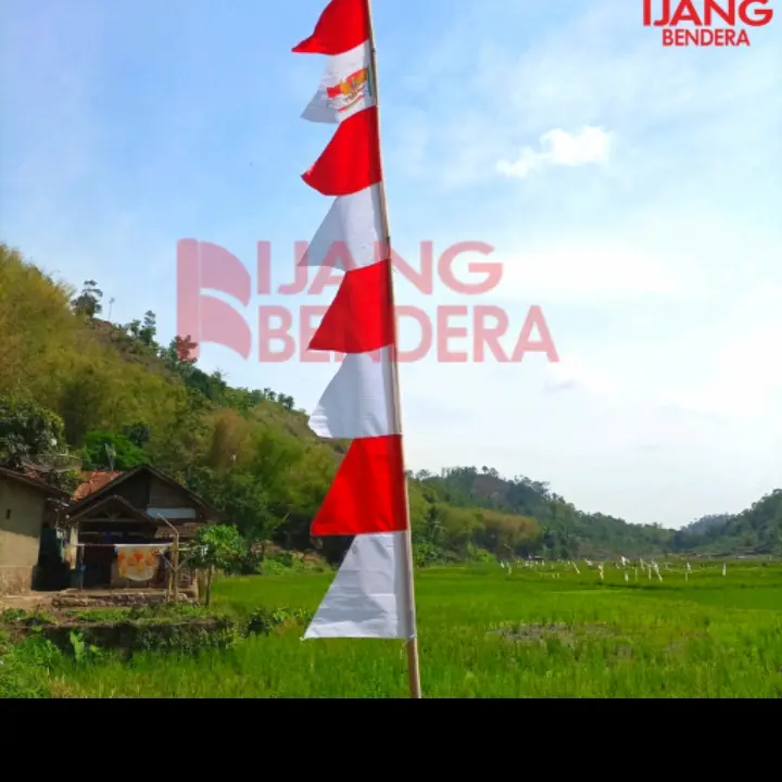 Umbul Umbul merah putih dan warna