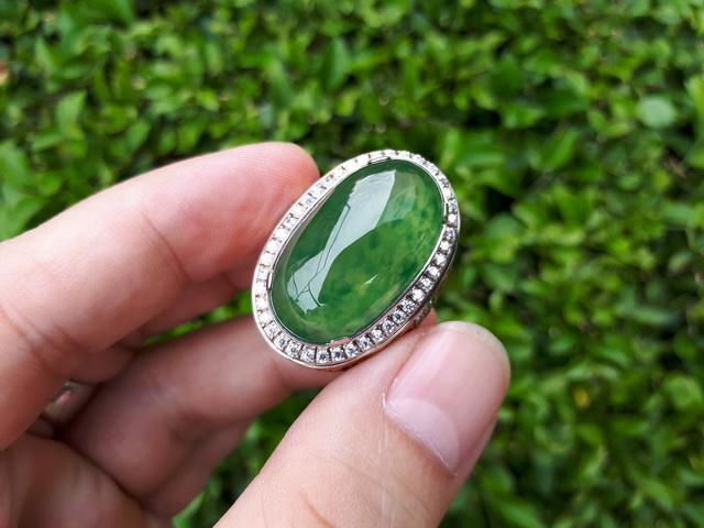 Gambar Batu Permata Idocrase Hijau Lumut Aceh Super IDC016 Body Glass dari CNC phoneshop Kota Administrasi Jakarta Pusat Tokopedia