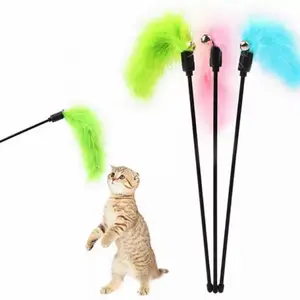 Tongkat Mainan Bulu Feather halus untuk Anjing Kucing 26x15 cm