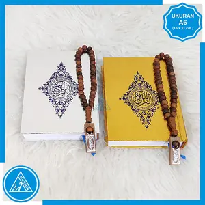 Alquran Mushaf + Tasbih kayu 33 biji Ukuran A6 Pas di tangan
