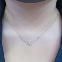 Gambar Liontin Berlian V + Kalung VNK690416 Victoria Jewellery - Putih dari Victoria Jewellery Online Kota Administrasi Jakarta Selatan 2 Tokopedia