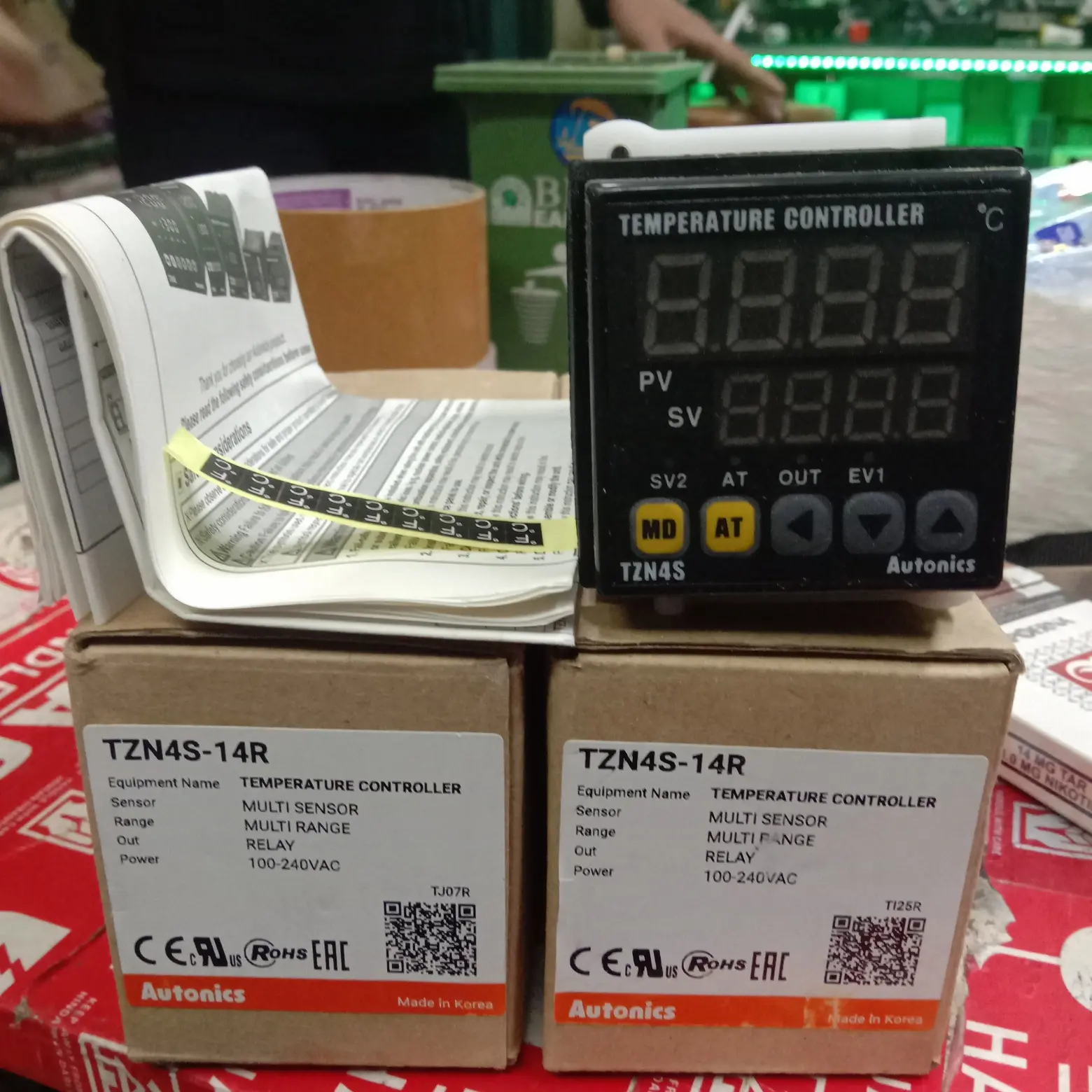 temperature controller autonics TZN4S-14R