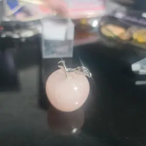 Rose Quartz Apple Shape Special Grade