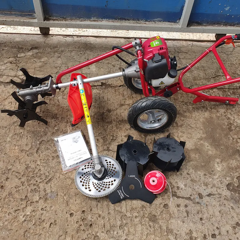 MINI TRACTOR PENGRMBUR,PENYIANG DAN POTONG RUMPUT MERK ROBOTECH 2